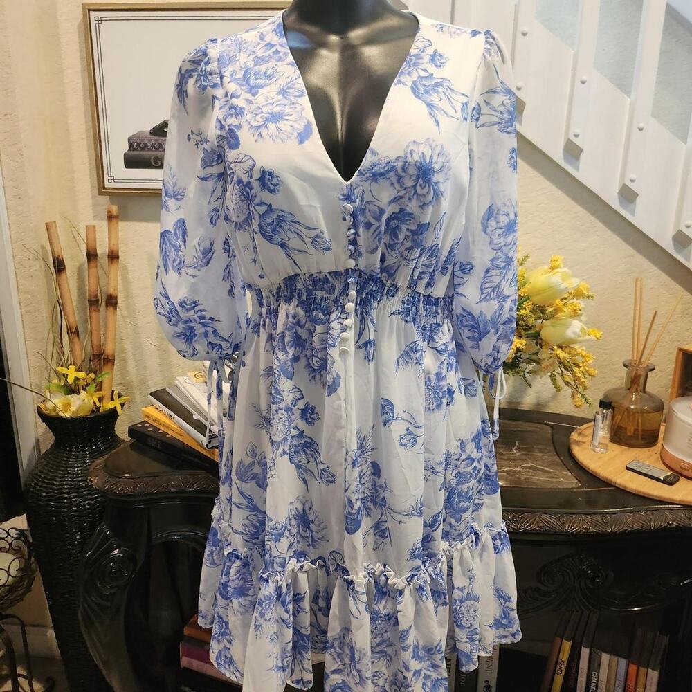 Taylor floral dress size 6